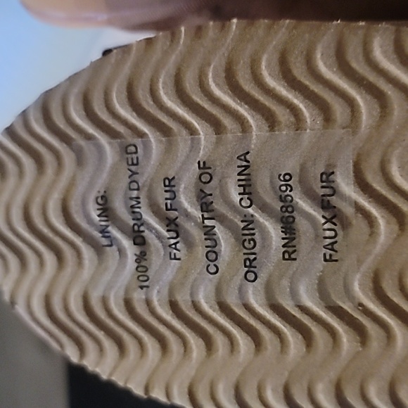 DKNY House Shoes - Picture 7 of 7